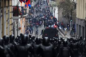 El primer feriado del 2021 es el de año nuevo, iniciará el viernes 1 de enero y se extenderá hasta el domingo 3 de enero. Las Historias De La Represion En Quito Durante El Paro Plan V