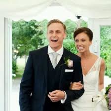 They generally prefer to keep their life together private, though anton has occasionally shared pictures of himself and hannah together on social media. James Kennedy Myers On Twitter Ap Mccoy Rob Brydon Anton Du Beke Spoty