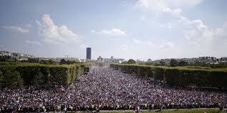 Sauter à la navigation sauter à la recherche. Video Coupe Du Monde 2018 La Fan Zone De Paris Pleine Des Supporters Pietines