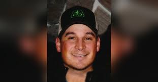 Carter Randall's Instagram, Twitter & Facebook