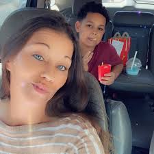 What job opportunities are available in Gainesville, FL?