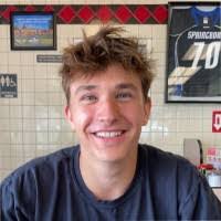 Bradley Sisk's Instagram, Twitter & Facebook