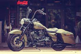 Harley Davidson Road King Custom H D Custom Road King Custom Harley Davidson Pictures Harley Davidson Bikes