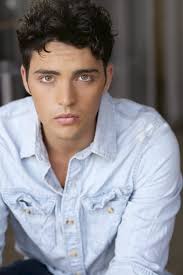 🔥 DANTE TORRES' NEW LOOK IS HERE! 🔥 Get ready for a major transformation,  Chicago P.D. fans! Benjamin Levy Aguilar is back as Dante Torres, but this  time with a bold new