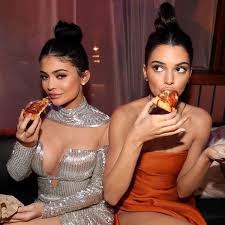 — kylie jenner (@kyliejenner) april 29, 2020. Kendall Jenner And Devin Booker Step Out For Dinner With Kylie Jenner