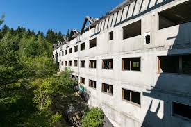 Station de ski les saisies. Station De Ski Abandonnee Saint Honore 1500 Monsieur Et Madame Shoes
