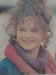 Dolina spomenika je izvanredno prirodno mjesto zbog svoje geološke  formacije i položaja u Sjedinjenim Američkim Državama, na granici između  Arizone i Utaha, u blizini Four Cornersa. Lokalitet je dio Navaho rezervata  i