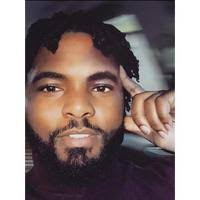 Darryl Knox's Instagram, Twitter & Facebook