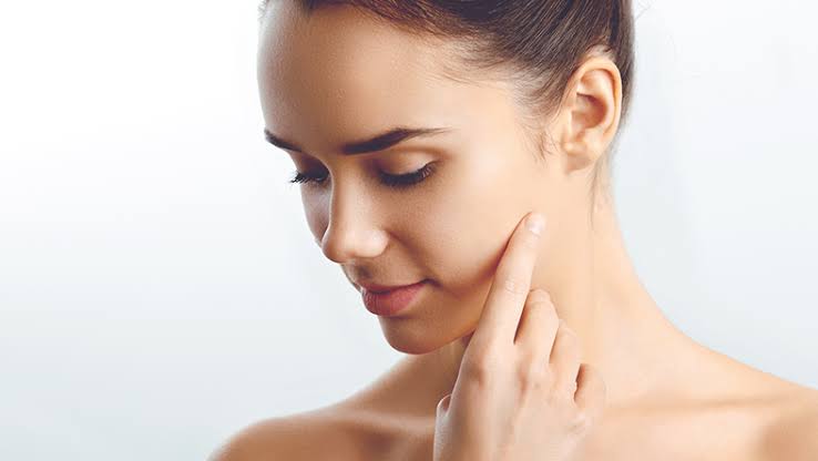 Torn or Stretched-Out Earlobes? Restore Them with Earlobe Repair Surgery -  UCI Plastic Surgery