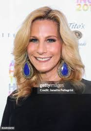 101 Photos & High Res Pictures