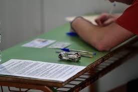 Θέμα έκθεσης επαλ πανελληνίων 2021. Ir9etnporloplm