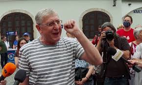 A sorsjegyeiddel fogadj a foci eb eredményeire. Czuehawqlrrkom