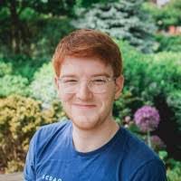 Danielle Breault's Instagram, Twitter & Facebook