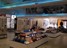 Welchen kostenfaktor hat die snipes shoes denn? Snipes Shoe Store Spanish Harlem Harlem East Harlem