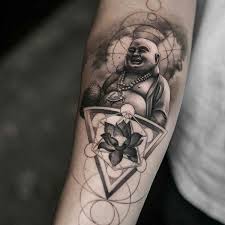 Tatouage pivoine sur l'avant bras 53 tatouages lion pour femme. Idees De Conception De Tatouages De Bouddha Club Tatouage