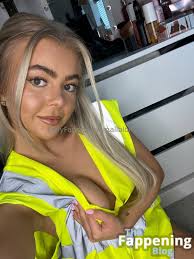 Smallblonde1  Alicelouloulou  onesmallblonde Nude Leaks OnlyFans Photo 3  | TheFappening