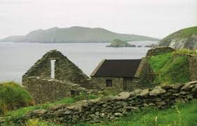 Viel grün und viel natur zum kleinen preis. Profimedia Europa Irland Dingle Peninsula Haus Alt Historisch Kunstdruck