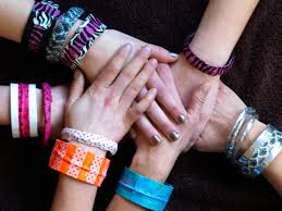 I have been collecting washi tape for a few years now, but i still remember the first couple of rolls i got and what an amazing invention i thought patterned tape was. Three Ways To Make Duct And Washi Tape Bracelets How Tos Diy