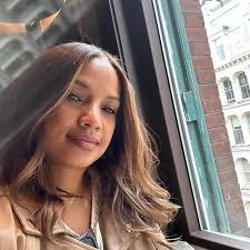 No support? No problem. Move smart, stay bold, and watch what happens.  #DoItAnyway #DreamChaser #MainCharacterEnergy #UnstoppableYou #GlowGetter  #BoldMovesOnly #FearlessFemale #VibeHigher #OwnYourPower #purposedriven