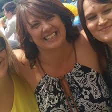 Karen Lemmer's Instagram, Twitter & Facebook