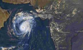Cyclone ockhi 9 killed in tamil nadu kerala red warning for lakshadweep. 6zblwsug55jjam