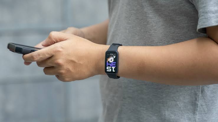 Đánh giá Huawei Band 10: Vẫn là smartband quốc dân