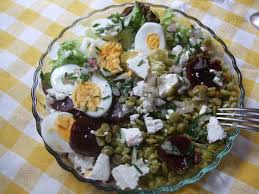 Salade Complete De Fin D Hiver Lentilles Betteraves Rouges Etc Le Blog De Lacigognetoquee Over Blog Com Betterave Rouge Salade Plats Complet