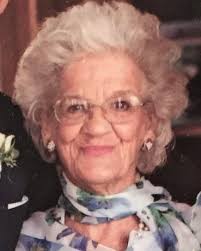 Eleanor Howland's Instagram, Twitter & Facebook