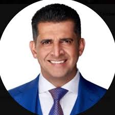 Lucas Saenz (@LASaenz_8)