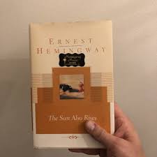 Ztracené generace.v roce 1953 byl oceněn pulitzerovou cenou, o rok později pak získal nobelovu cenu za literaturu. The Sun Also Rises Ernest Hemingway Jan Van Den Berg