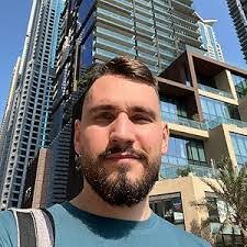 Devon Ackerman's Instagram, Twitter & Facebook