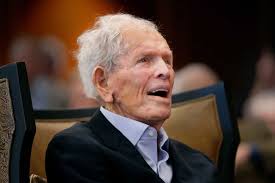 Jackie Burke's Instagram, Twitter & Facebook