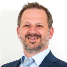 Daniel Rinner's Instagram, Twitter & Facebook