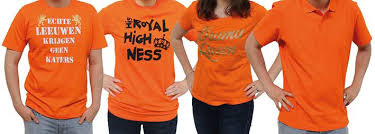 Prachtig gebaar gister voorafgaand aan de wedstrijd. Zeeman Kleur Oranje Op Koningsdag T Shirts Voor Groot Facebook