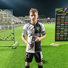 Jul 01, 2021 · leigh griffiths signs new celtic deal but former spfl stars out of contract, including ryan gauld. Sc Farense On Twitter Homem Do Jogo Ryan Gauld Vamos Acreditar Forca Farense