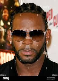 R kelly hi-res stock photography and images