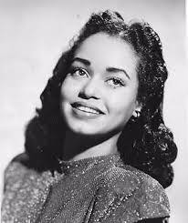 Sonya Wilde's Instagram, Twitter & Facebook