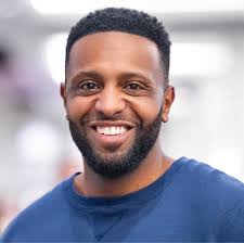 We would like to wish Kelli Savage Stoltz a very happy birthday! May all of  your wishes come true!