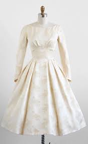Vintage 1950s Wedding Dress 50s Wedding Dress Creamy Satin Damask Wedding Gown Damask Wedding Dress Vintage Dresses Vintage Fashion