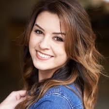 Crystal Cook (@TheCrystalCook)