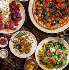 Roast Social Kitchen Pizza Place In Tyler Texas Locally Sourced Shareable Starters Fresh Soups Salads Signat Soup And Salad Brick Oven Pizza Pizza Place