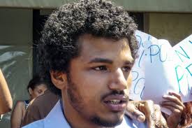 Demonstrators protest alleged beating of black skateboarder by LA police  (+video