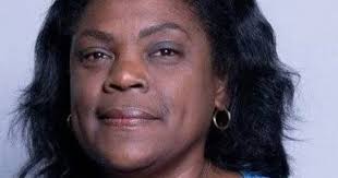 Beatriz Johnson dice a vecinos de Santiago de Cuba que el agua les llegará  en una semana: "Que nadie se desespere"