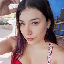 Estrella Ramos's Instagram, Twitter & Facebook