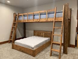 In addition there is a bed underneath the double bed which can be pulled out. Pin On Bunk Beds