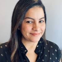 Susan Linares's Instagram, Twitter & Facebook