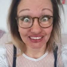 Hey everyone 👋🏻 100k+ members in here Do we have any members in here who  are from the UK 🇬🇧 Reporting from Yorkshire 👋🏻