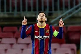 How many brothers and sisters does diego maradona have? Messi Jubelt Im Newells Trikot Diego Maradona Zu Ehren Besondere Geste Von Lionel Messi