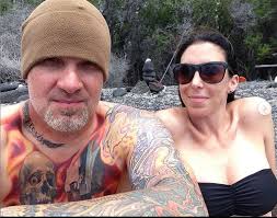 March 12, 2021 | 4:00 a.m. Sandra Bullock S Ex Husband Jesse James Splits From Drag Racer Fourth Wife Alexis Dejoria After Seven Years