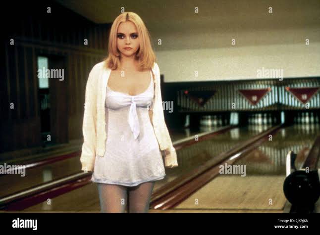 Christina Ricci Film Buffalo '66 (1998) Characters: Layla Director: Vincent  Gallo 21 January 1998 **WARNING** This Photograph is for editorial use only  and is the copyright of MUSE and/or the Photographer assigned